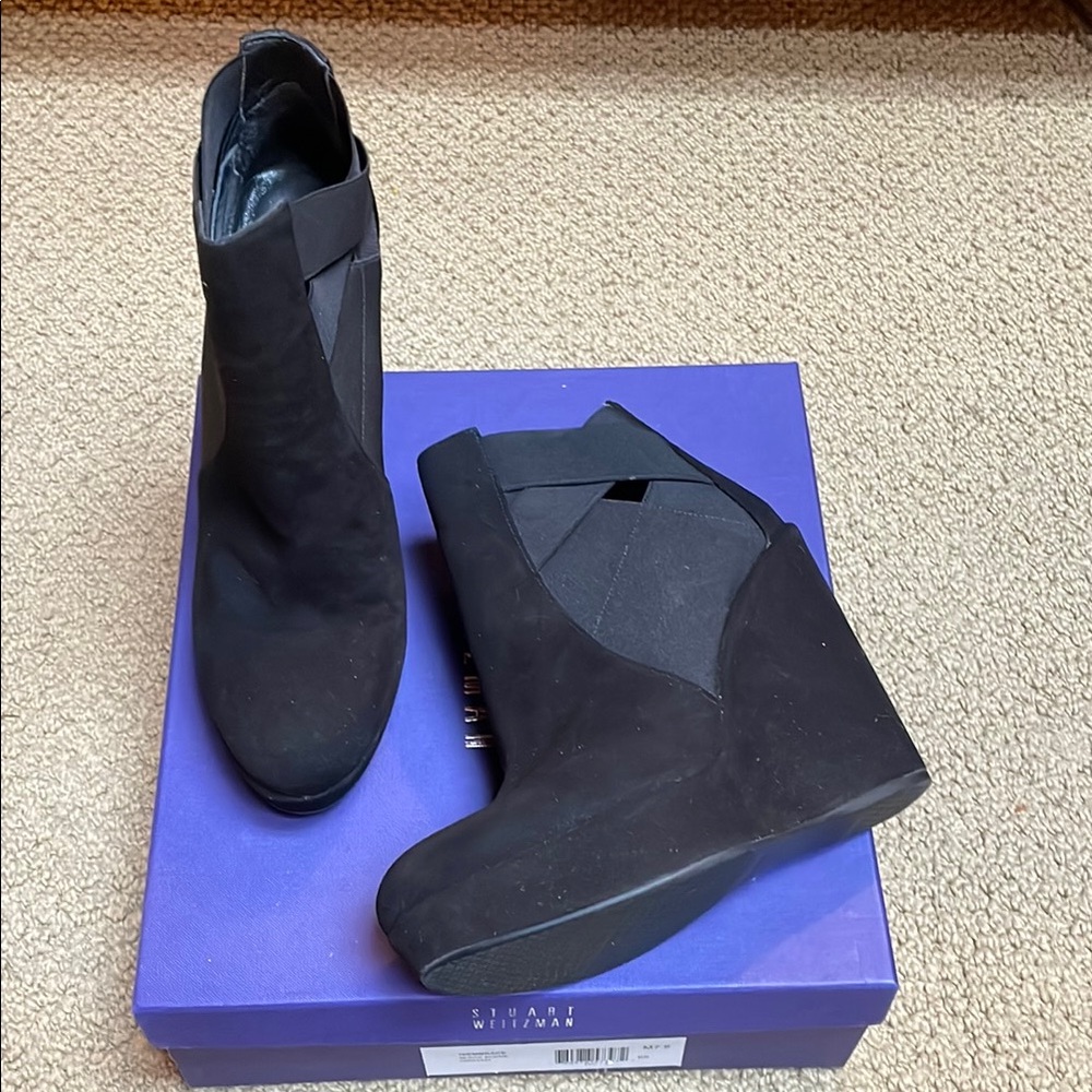 Stuart Weitzman Hembrace Black Suede Wedge Ankle Boots - size 7.5 - new